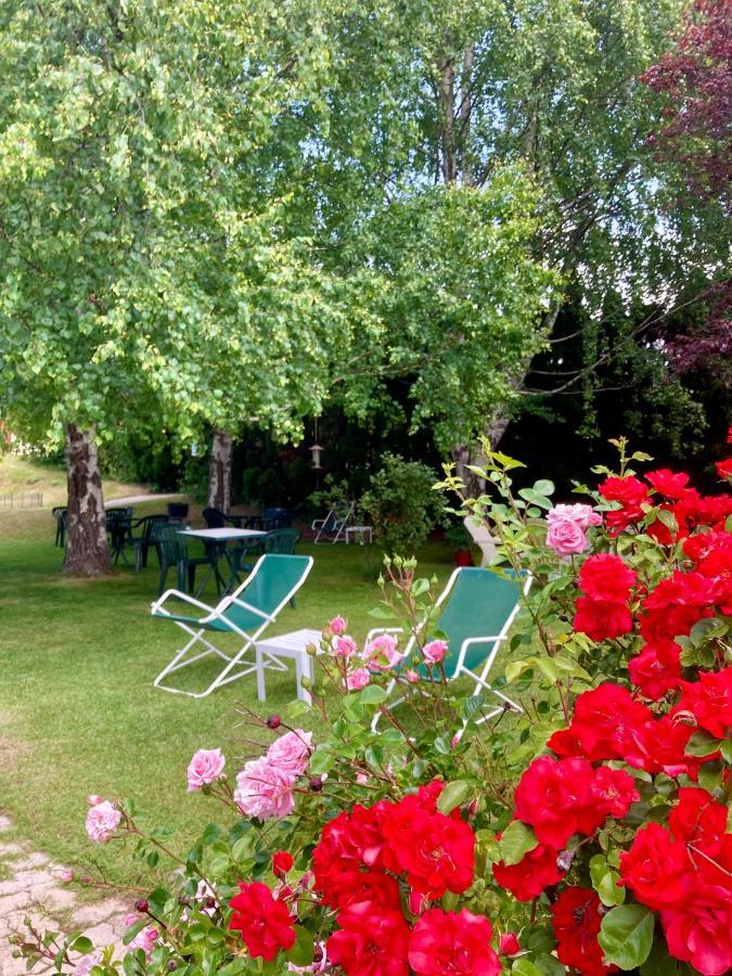 Le Catinat Fleuri Guillestre Exterior foto