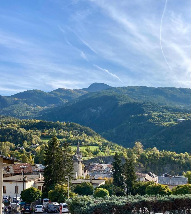 Le Catinat Fleuri Hotel Guillestre Exterior foto