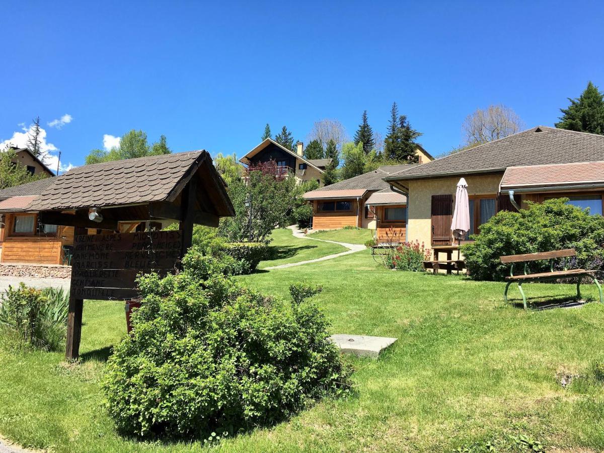 Le Catinat Fleuri Guillestre Exterior foto