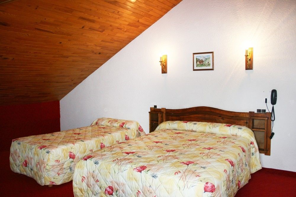 Le Catinat Fleuri Guillestre Exterior foto